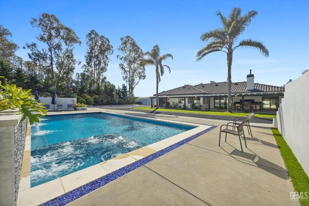 Photo of 625 Thunder Gulch Dr, Arroyo Grande, CA 93420 (MLS # 202601446)