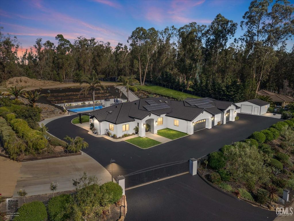 Photo of 625 Thunder Gulch Dr, Arroyo Grande, CA 93420 (MLS # 202601446)