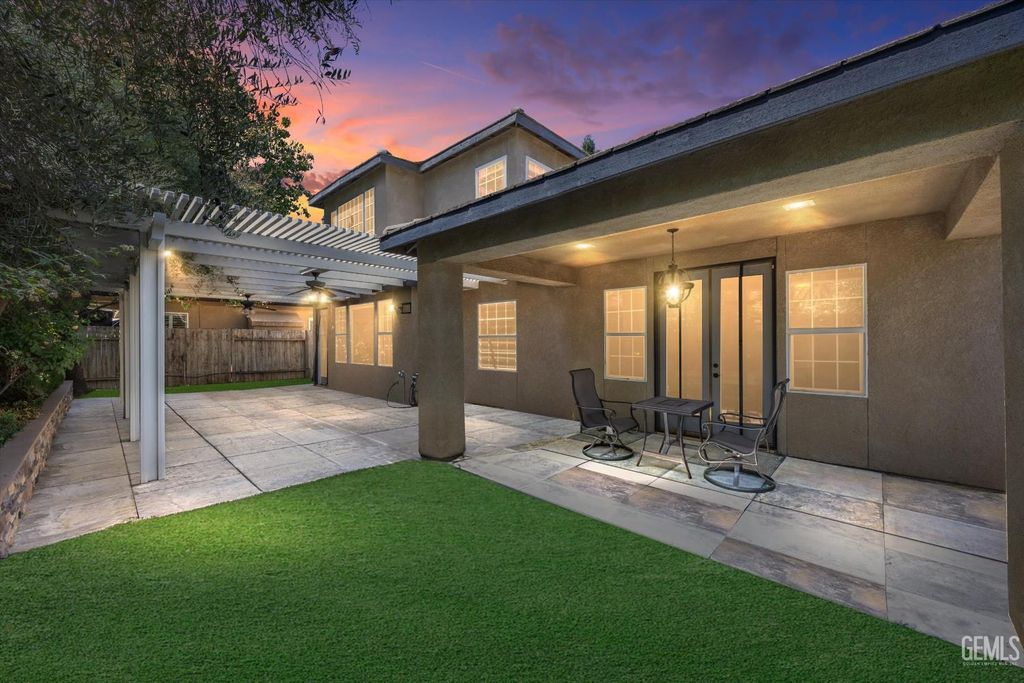 Photo of 9305 Via Parma, Bakersfield, CA 93312 (MLS # 202510698)