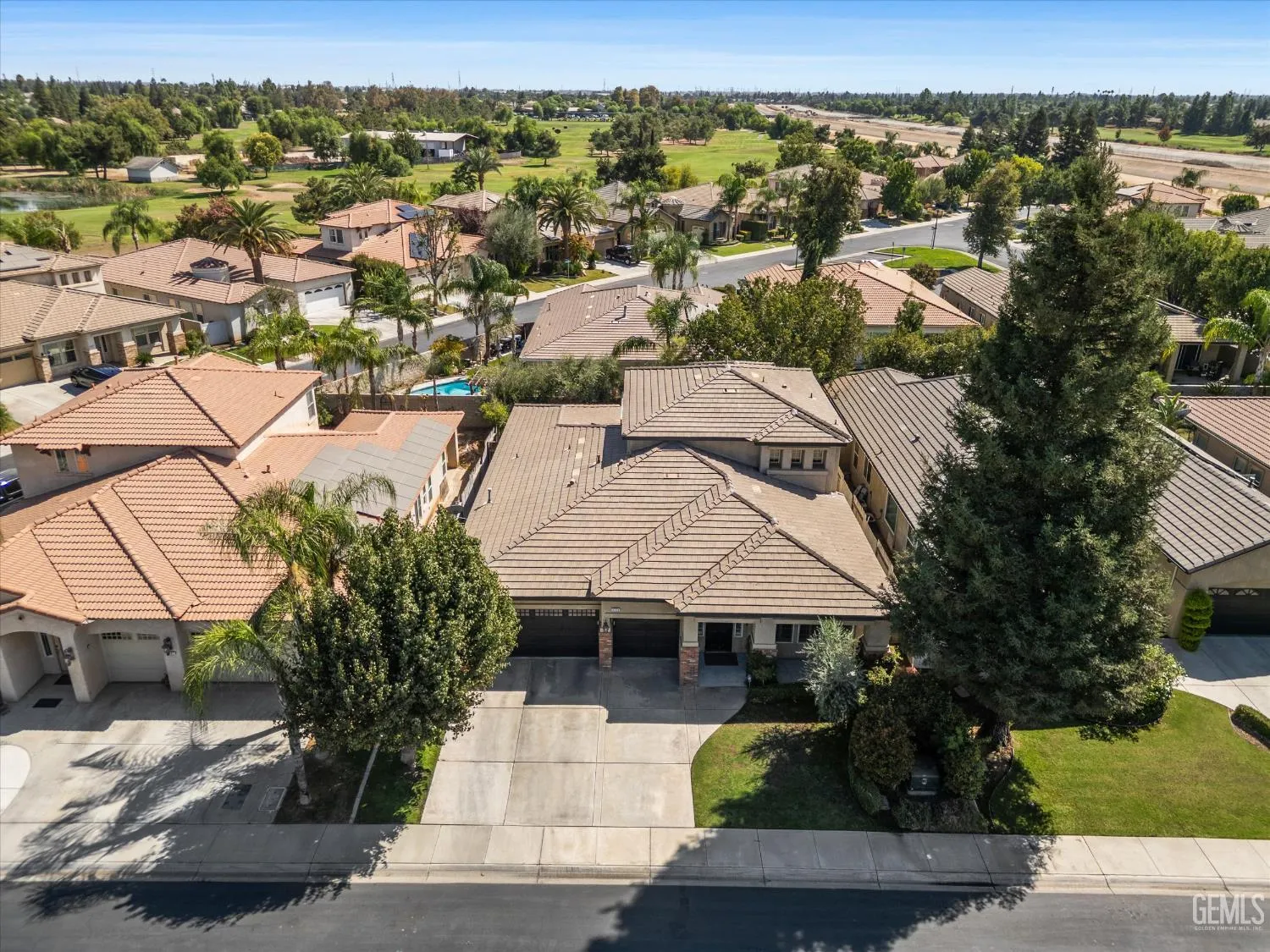 Bakersfield, California 93312, United States, 3 Bedrooms Bedrooms, ,3 BathroomsBathrooms,Residential,Active,216283