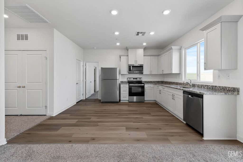 Photo of 8001 Ita Palm Way, Bakersfield, CA 93313 (MLS # 202607136)