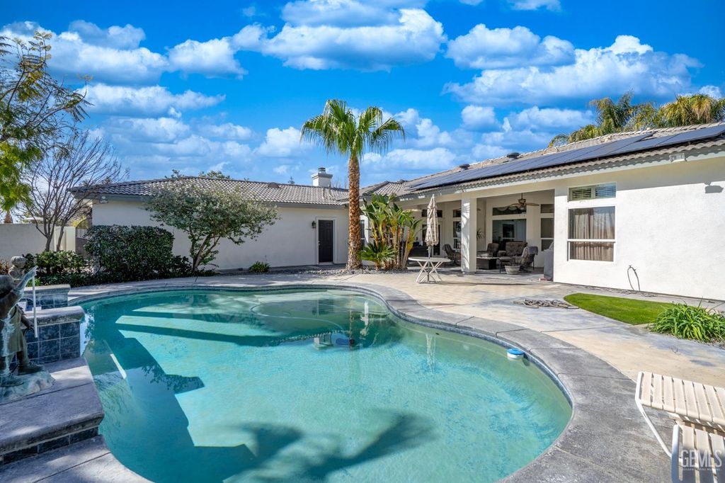 Photo of 11315 Queensbury Drive, Bakersfield, CA 93312 (MLS # 202603707)