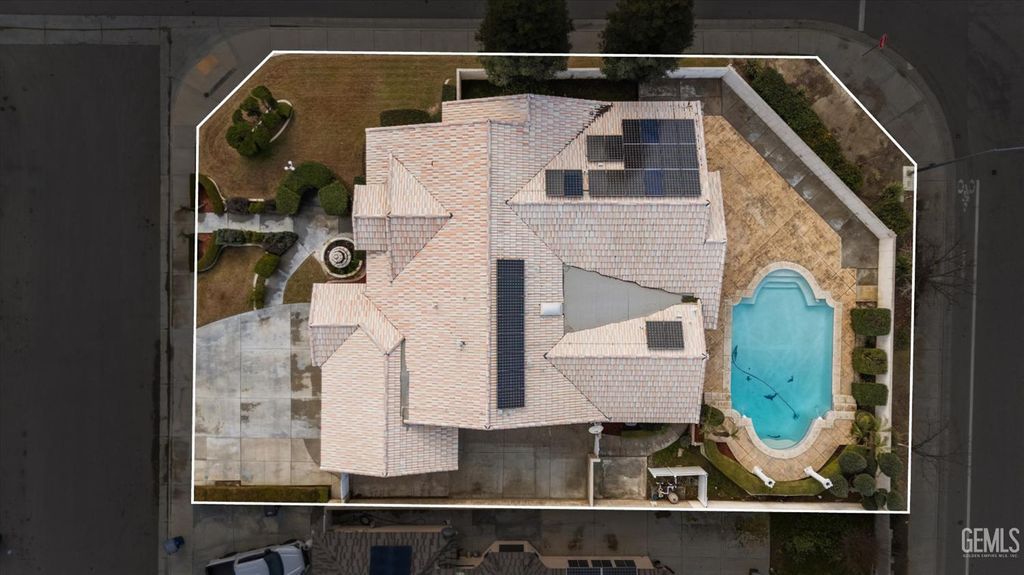 Photo of 8119 Willoughby Court, Bakersfield, CA 93313 (MLS # 202600706)