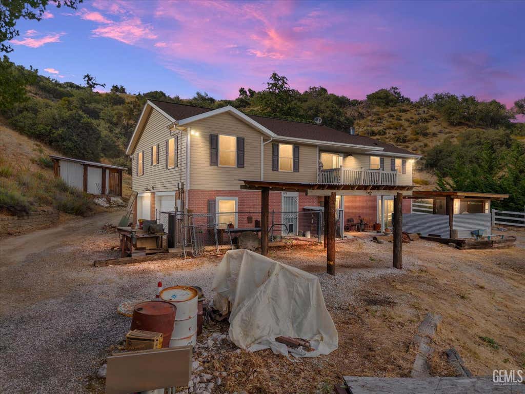 Photo of 871 Lebec Road, Lebec, CA 93243 (MLS # 202606250)