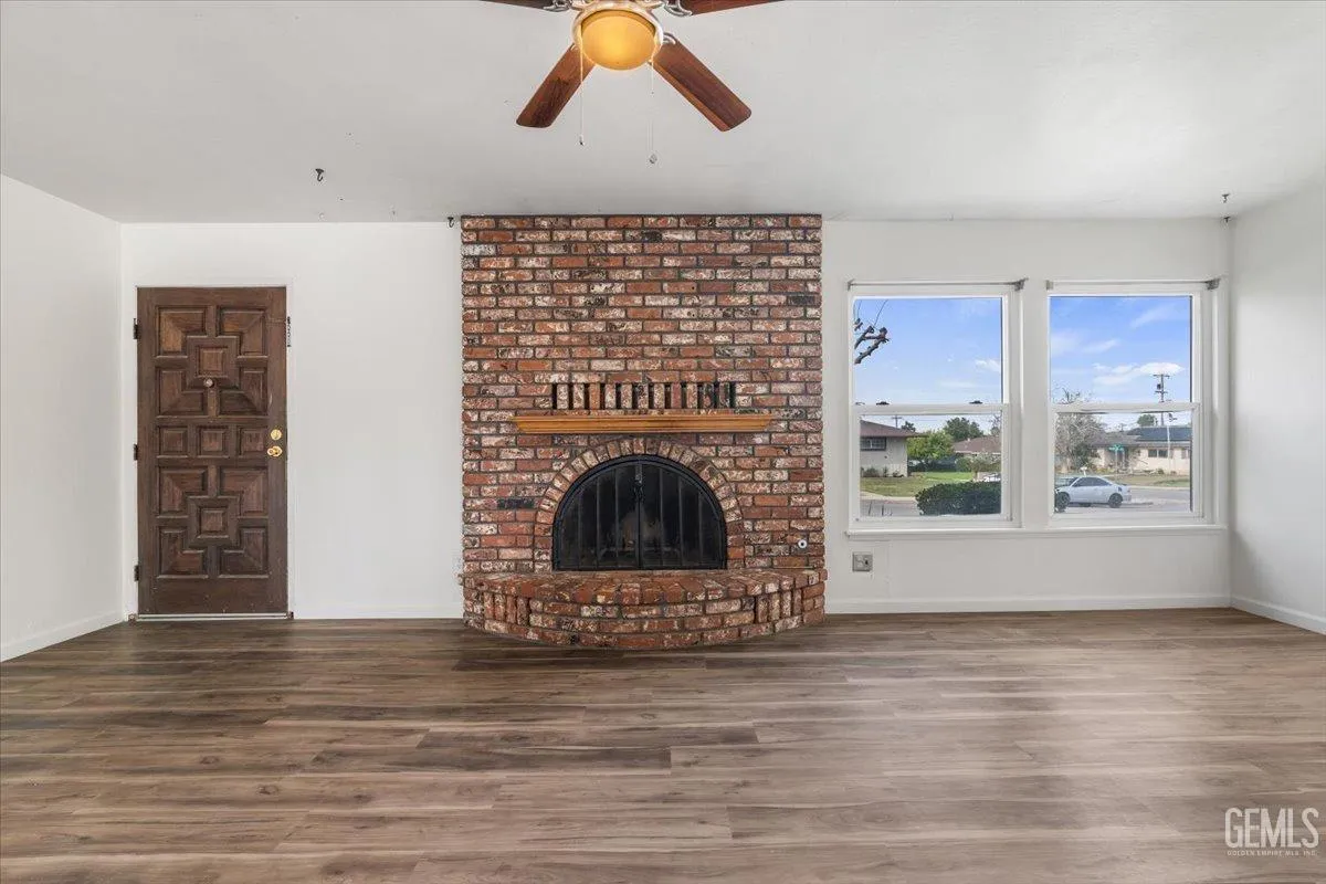 Bakersfield, California 93306, United States, 4 Bedrooms Bedrooms, ,3 BathroomsBathrooms,Residential,Active,80305