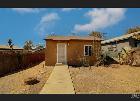 2606 N Baker Street, Bakersfield, CA 93305 - MLS#: 202410288