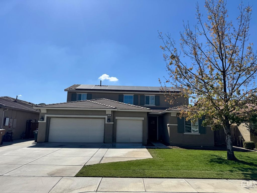 Photo of 5505 Mesto way Way, Bakersfield, CA 93313 (MLS # 202511316)