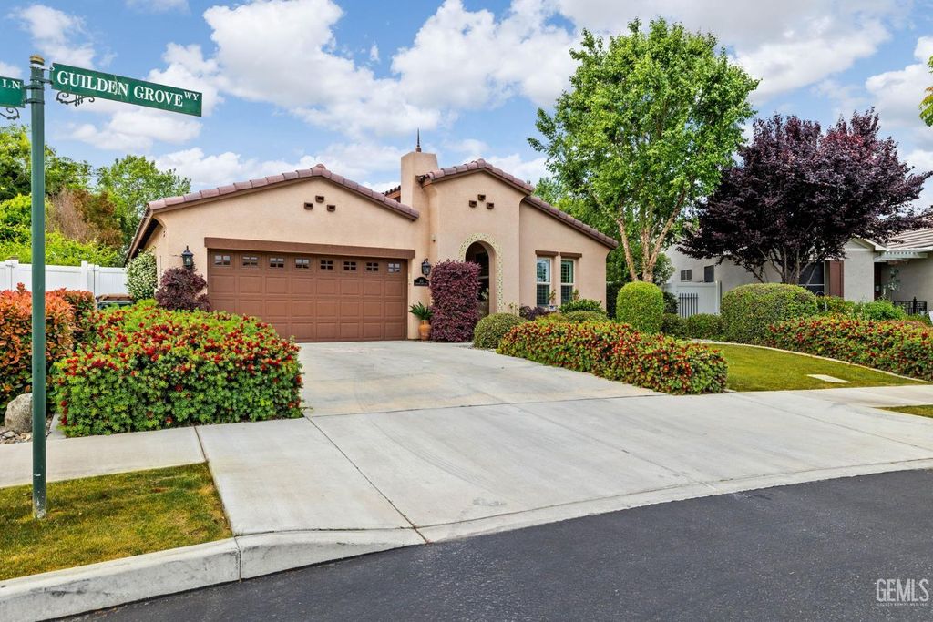 Photo of 101 Guilden Grove Way Way, Bakersfield, CA 93312 (MLS # 202603959)