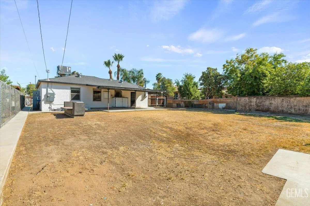Bakersfield, California 93306, United States, 2 Bedrooms Bedrooms, ,1 BathroomBathrooms,Residential,Active,204559