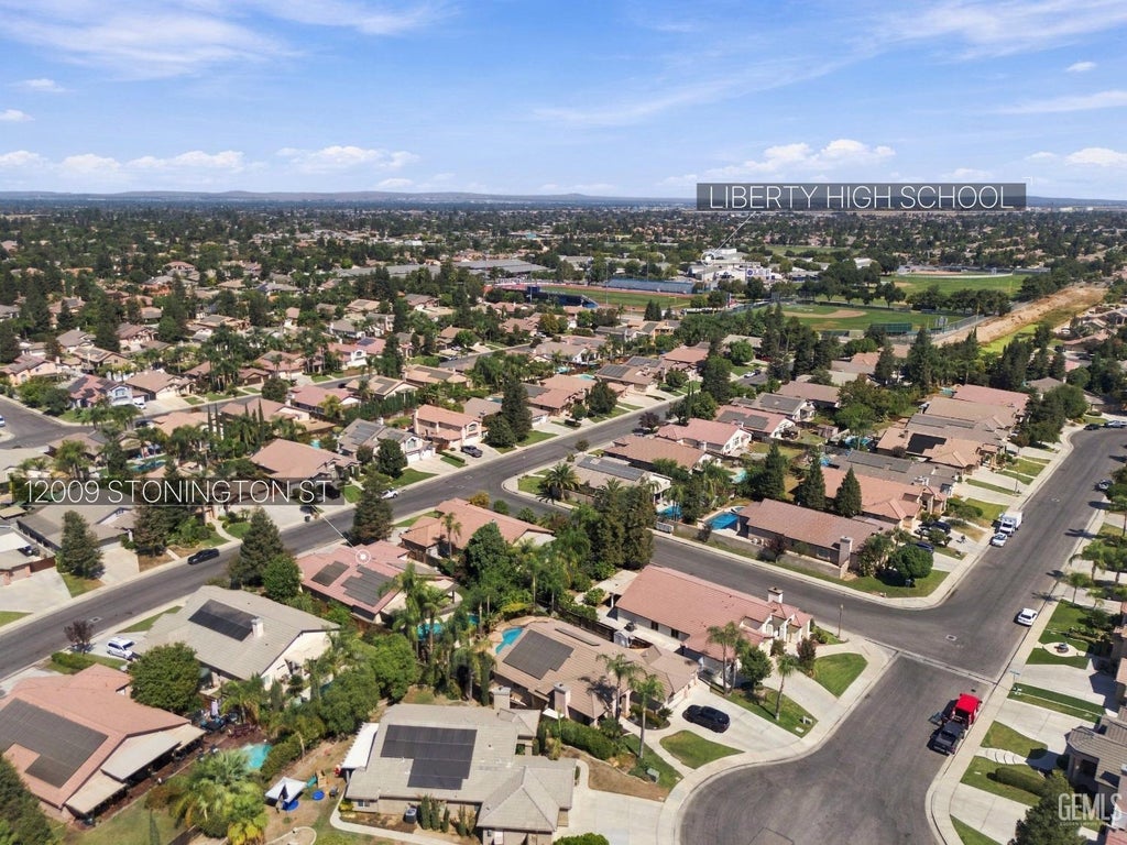 Photo of 12009 Stonington Street, Bakersfield, CA 93312 (MLS # 202610306)