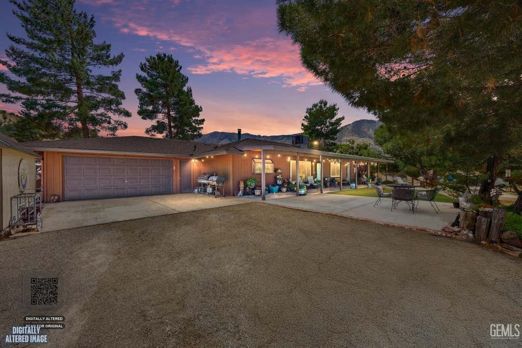 Photo of 3412 Indian Rock Road, Lake Isabella, CA 93240 (MLS # 202605094)