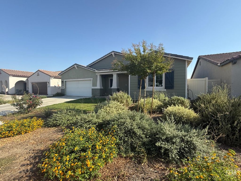 Photo of 10213 Breitenbush Avenue, Bakersfield, CA 93311 (MLS # 202510690)