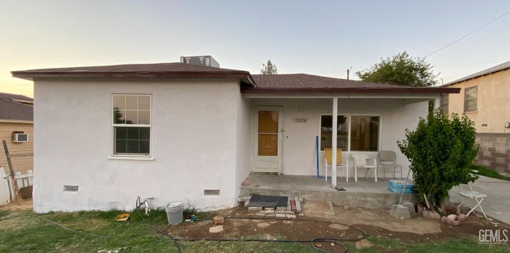Photo of 2228 College Avenue, Bakersfield, CA 93306 (MLS # 202603157)