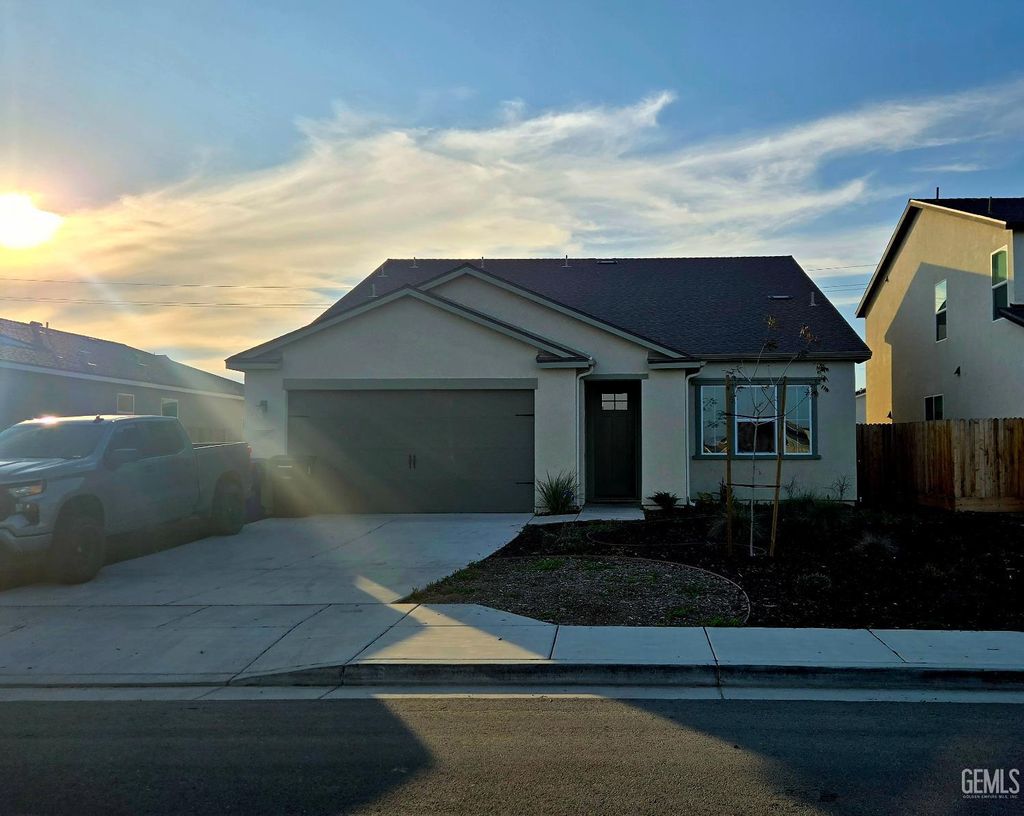 Photo of 9007 Miranda Garden Street, Bakersfield, CA 93311 (MLS # 202600993)