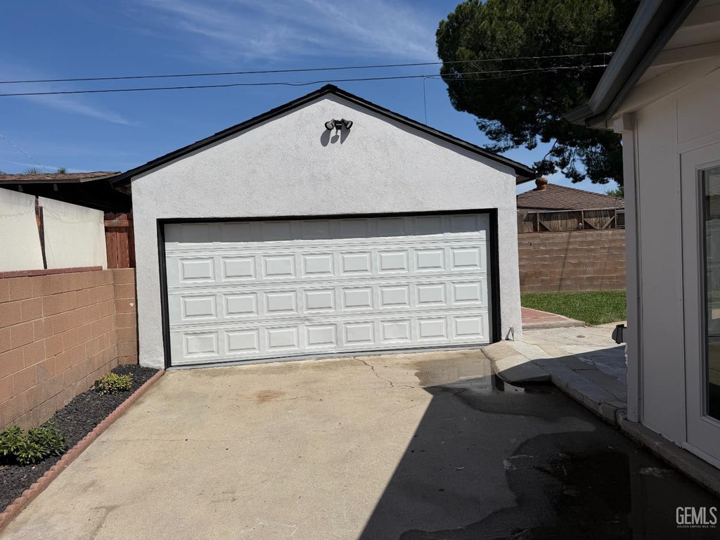 Photo of 14534 14534 Sayre Street, Sylmar, CA 91342 (MLS # 202608038)