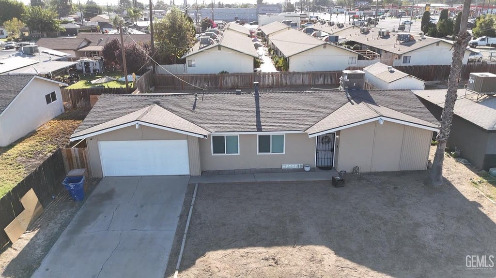 Photo of 2612 Van Buren Place, Bakersfield, CA 93314 (MLS # 202608929)