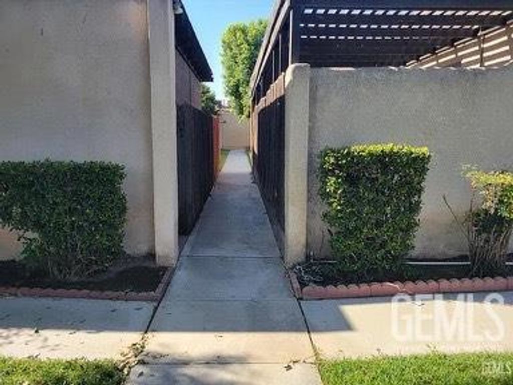Photo of 3609 Sampson Court #C, Bakersfield, CA 93309 (MLS # 202512947)