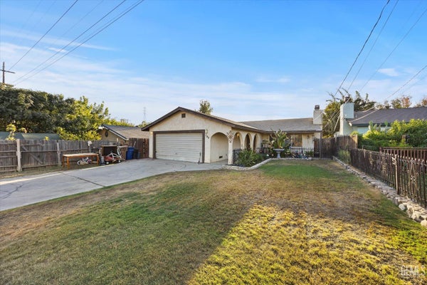 700 BRENTWOOD DR, BAKERSFIELD, CA 93306 - Image 3f2a632f16548b19042d7f3eff8faecd/2641713361