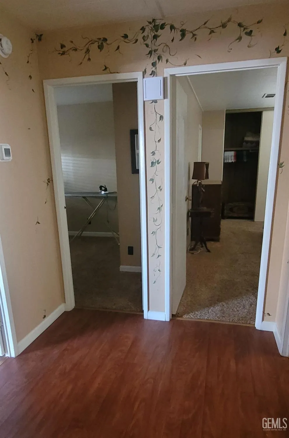 Bakersfield, California 93301, United States, 2 Bedrooms Bedrooms, ,2 BathroomsBathrooms,Residential,Active,224940