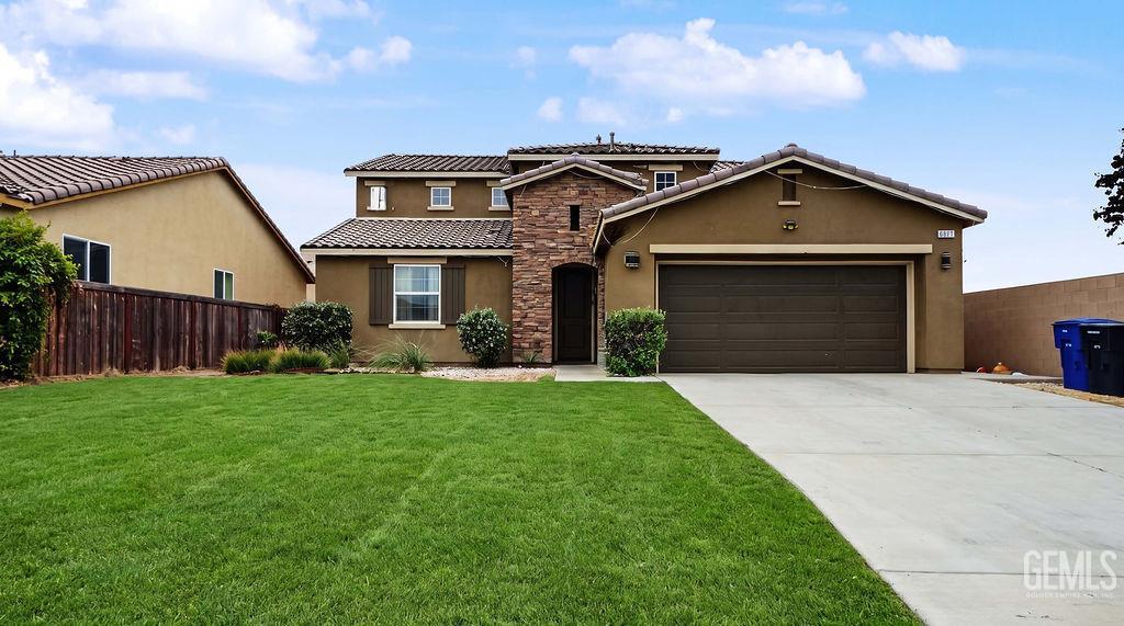Photo of 6015 Sapphire Peak Drive, Bakersfield, CA 93313 (MLS # 202609819)