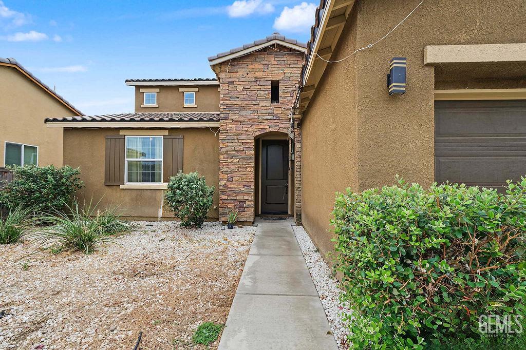 Photo of 6015 Sapphire Peak Drive, Bakersfield, CA 93313 (MLS # 202609819)