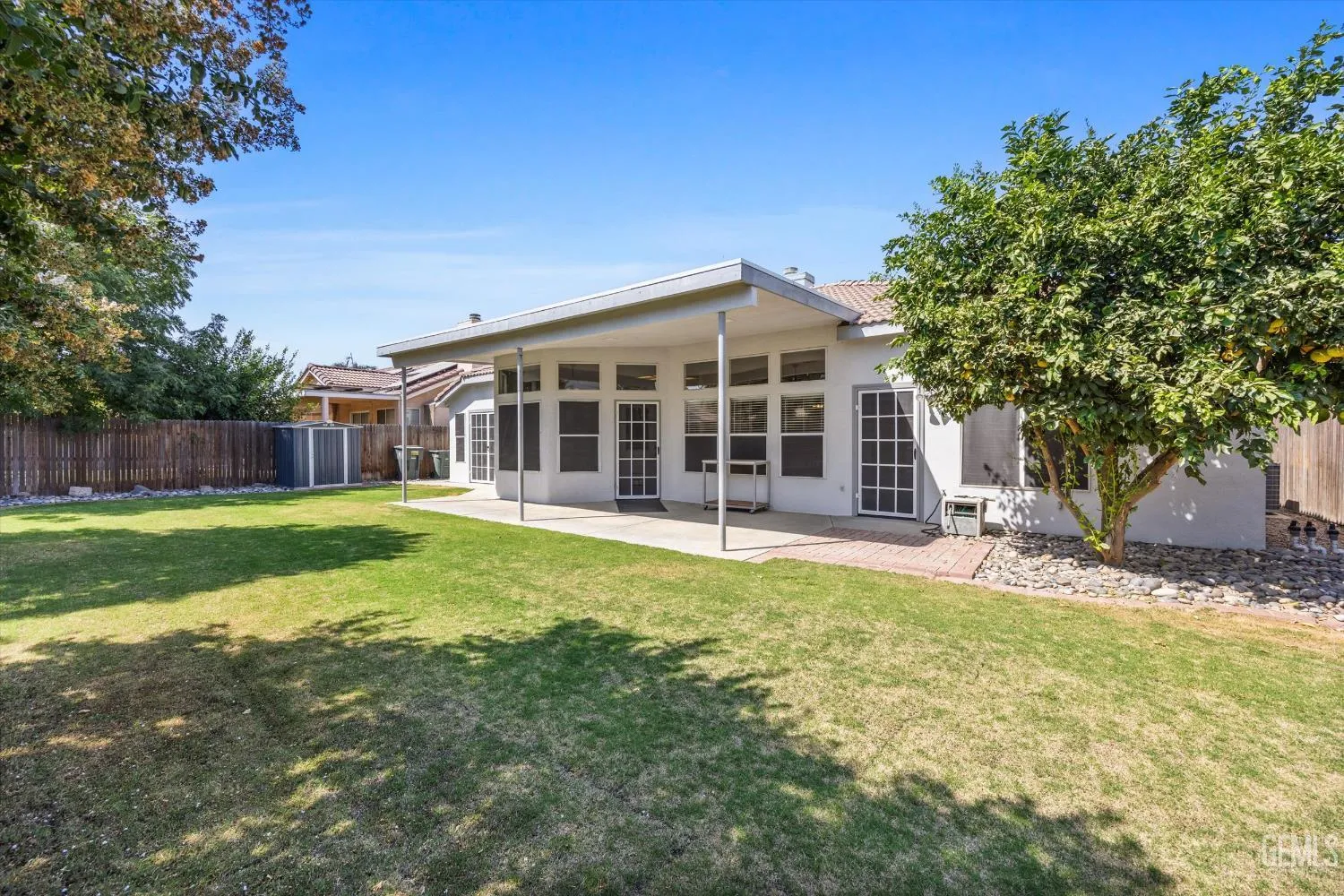 Bakersfield, California 93312, United States, 4 Bedrooms Bedrooms, ,2 BathroomsBathrooms,Residential,Active,212091