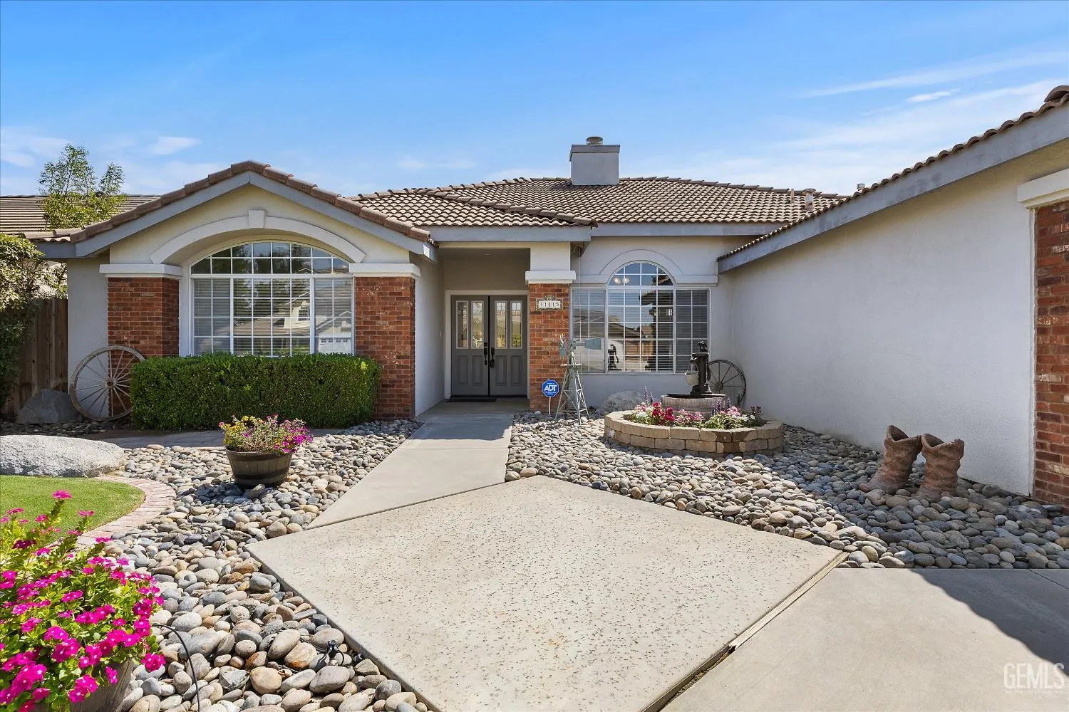 Bakersfield, California 93312, United States, 4 Bedrooms Bedrooms, ,2 BathroomsBathrooms,Residential,Active,212091