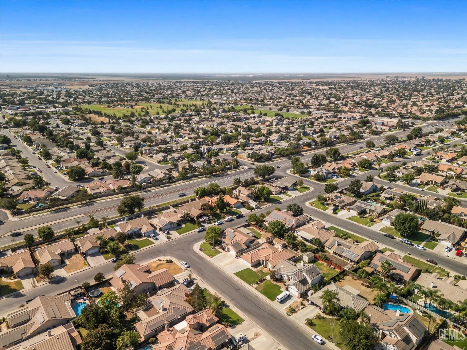 Bakersfield, California 93312, United States, 4 Bedrooms Bedrooms, ,2 BathroomsBathrooms,Residential,Active,212091