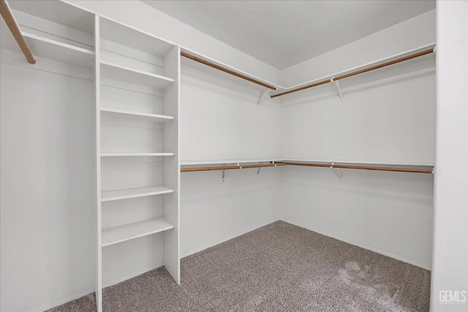 Bakersfield, California 93312, United States, 4 Bedrooms Bedrooms, ,2 BathroomsBathrooms,Residential,Active,212091