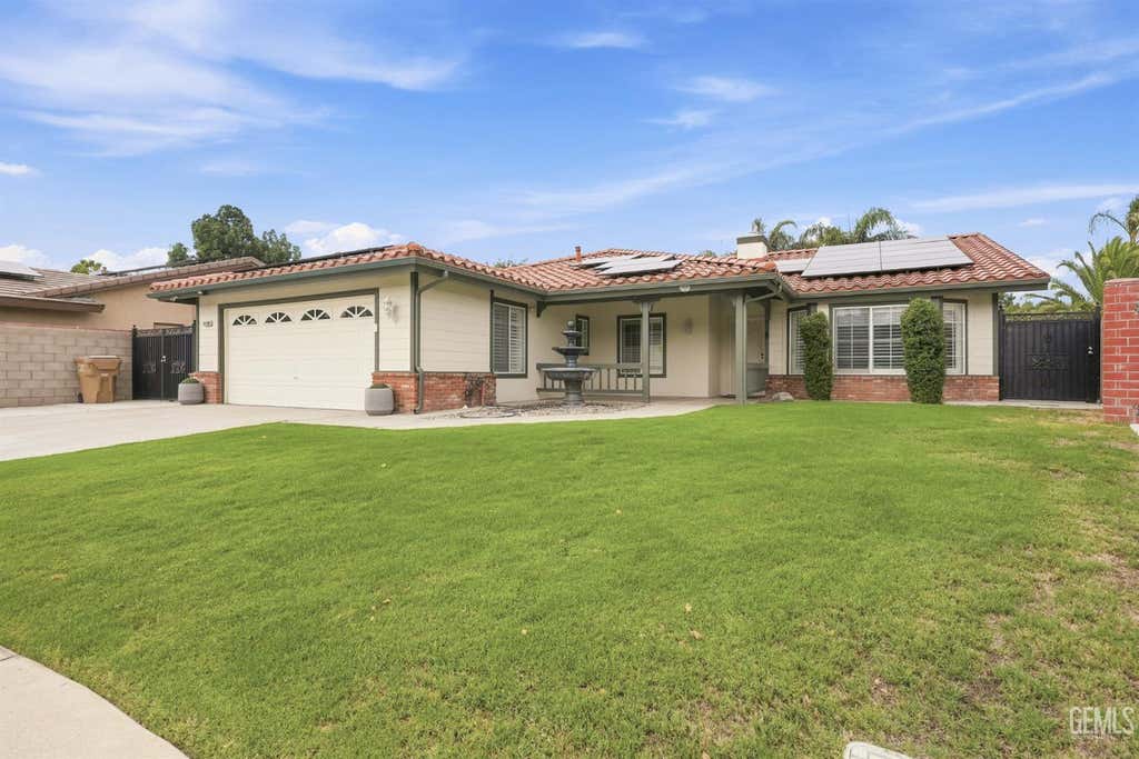 Photo of 12306 Andes Court, Bakersfield, CA 93312 (MLS # 202607699)