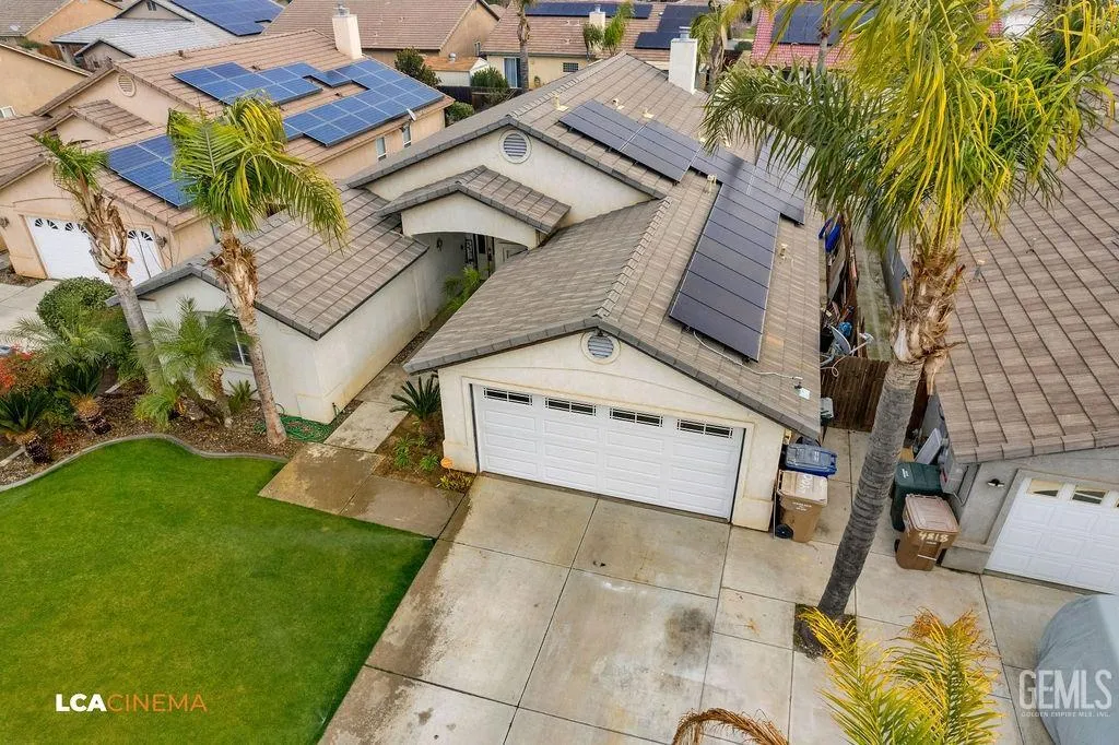 Bakersfield, California 93312, United States, 4 Bedrooms Bedrooms, ,3 BathroomsBathrooms,Residential,Active,26275