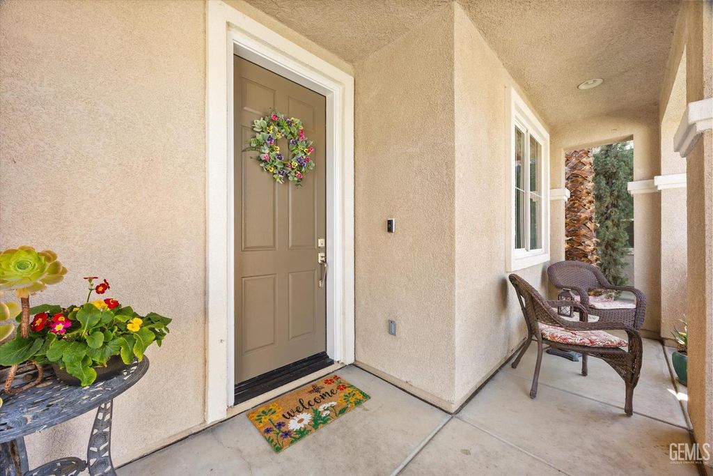 Photo of 6119 Pilar Way, Bakersfield, CA 93306 (MLS # 202604030)