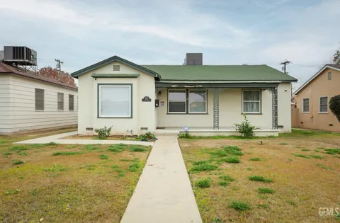 15 Lincoln Ave St, Bakersfield, CA 93305 - MLS#: 202502424