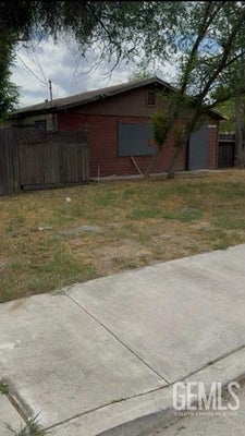 9817 GLENN ST, BAKERSFIELD, CA 93312 - Image 4768f1f7c8276e87fef7efebe6d5ed38/3857353422