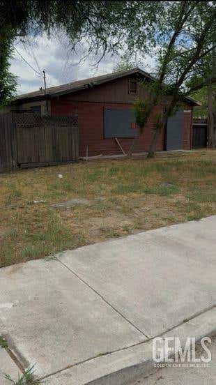 Photo of 9817 Glenn Street, Bakersfield, CA 93312 (MLS # 202608420)