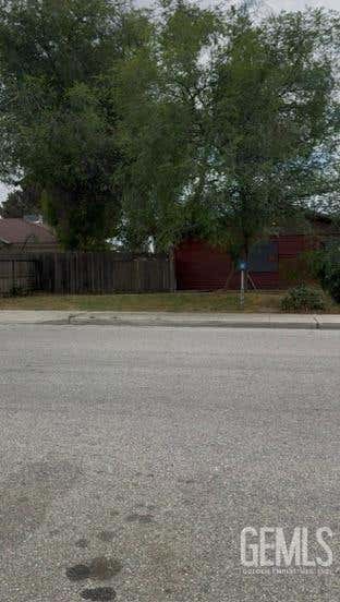 Photo of 9817 Glenn Street, Bakersfield, CA 93312 (MLS # 202608420)
