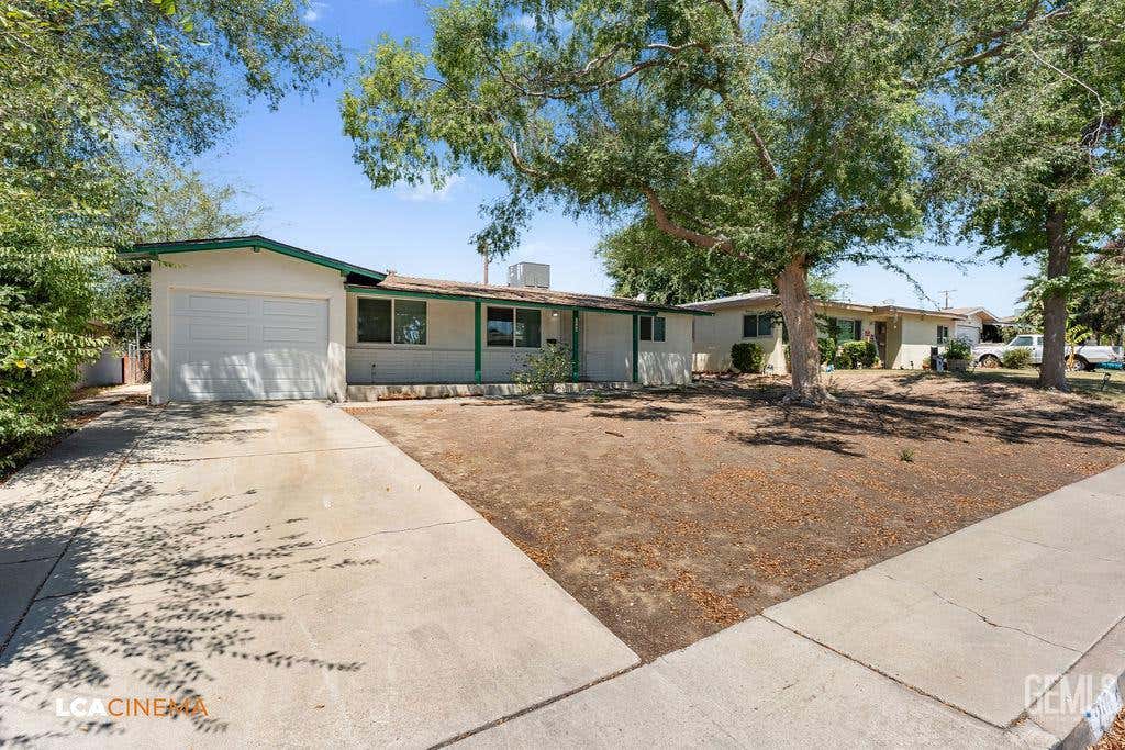Photo of 2904 Idaho Street, Bakersfield, CA 93305 (MLS # 202608045)