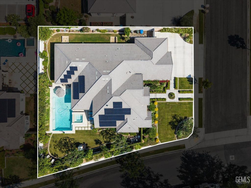 Photo of 1601 Pissarro Way, Bakersfield, CA 93314 (MLS # 202604105)