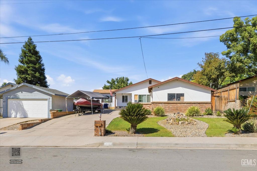 Photo of 4861 Putter Lane, Bakersfield, CA 93308 (MLS # 202605345)