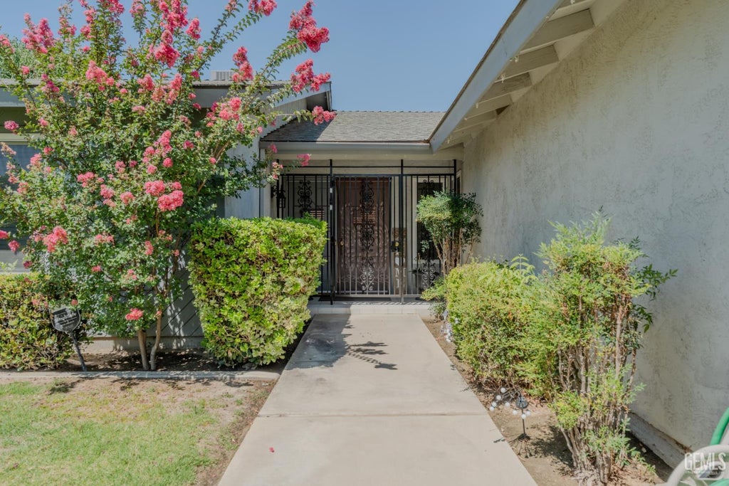 Photo of 709 New Stine Road, Bakersfield, CA 93309 (MLS # 202608073)