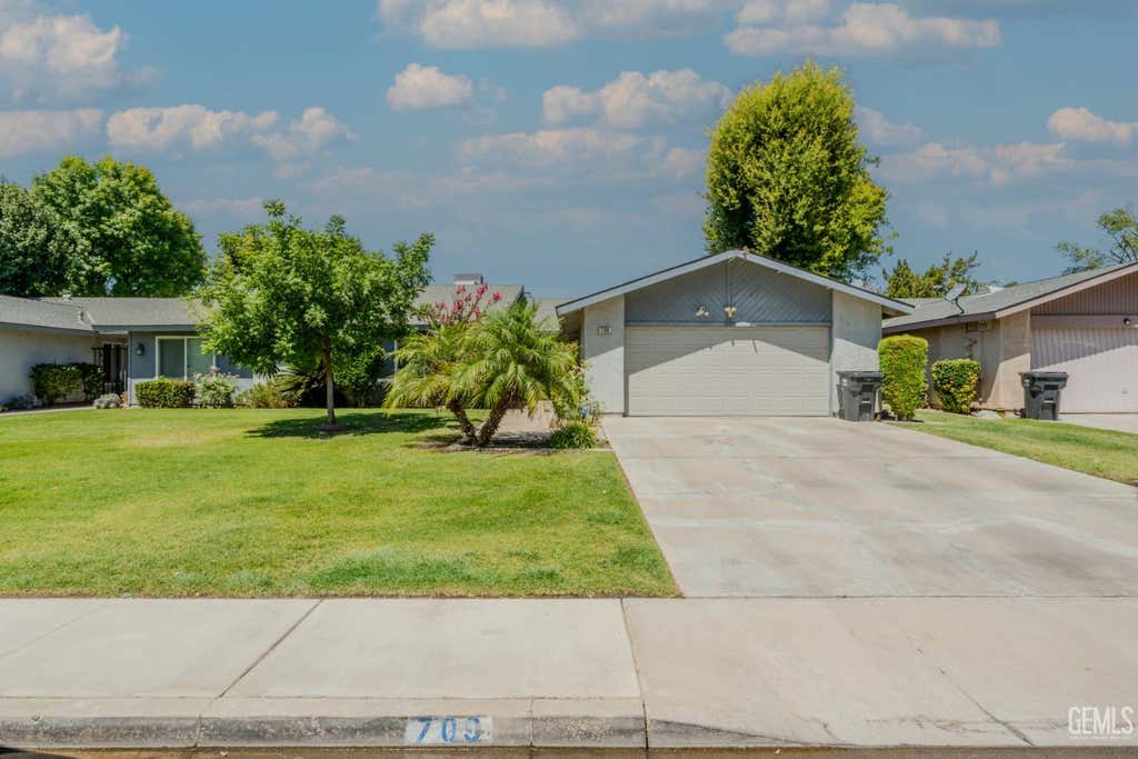 Photo of 709 New Stine Road, Bakersfield, CA 93309 (MLS # 202608073)