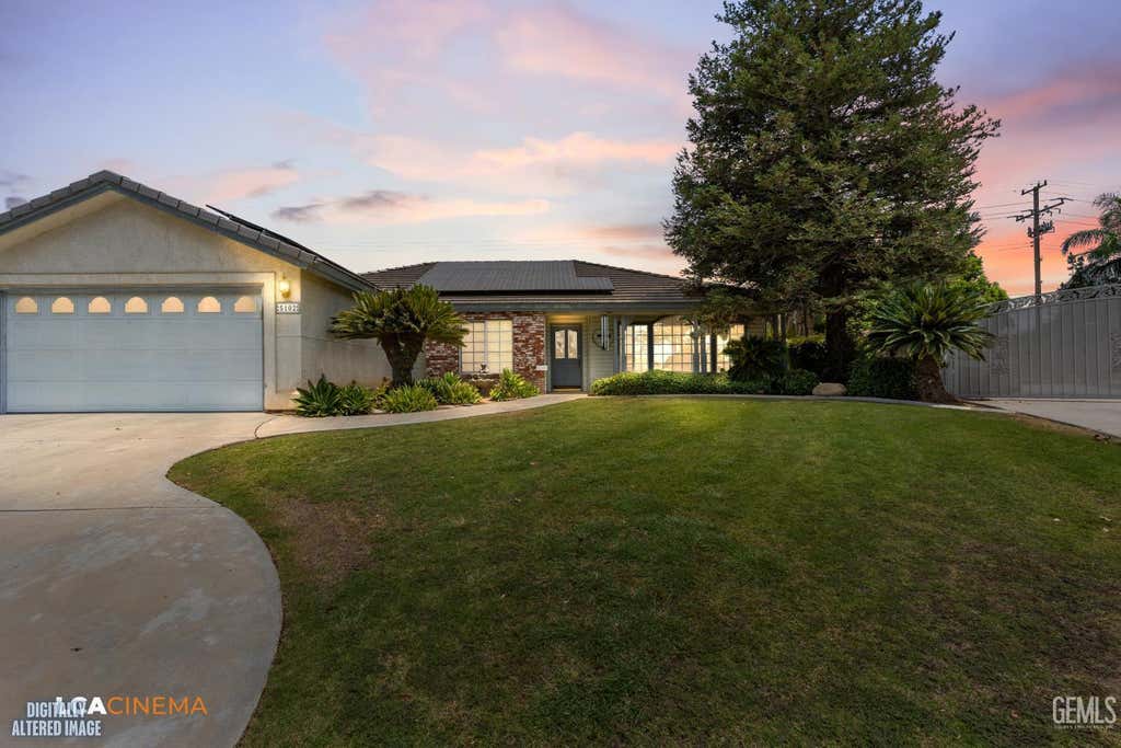 Photo of 5102 Omaha Street, Bakersfield, CA 93312 (MLS # 202608091)