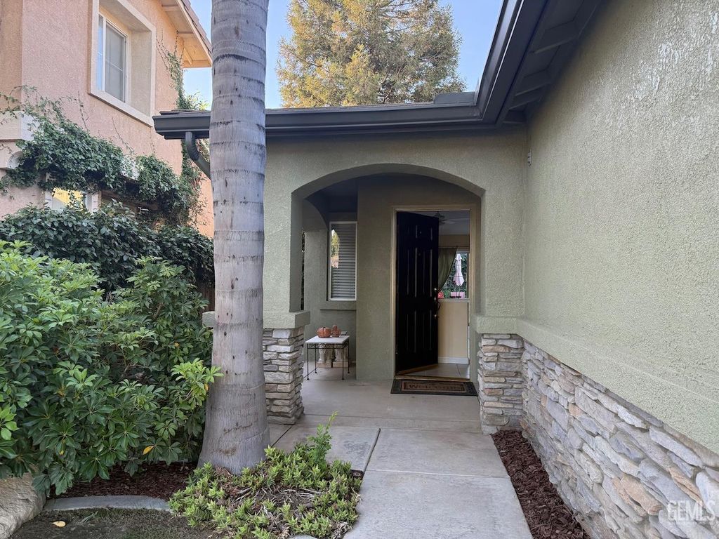 Photo of 11912 Grecian Laurel Drive, Bakersfield, CA 93311 (MLS # 202603749)