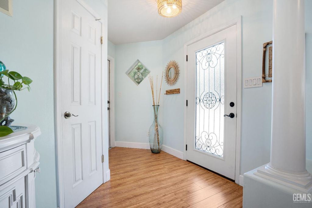 Photo of 6202 Calabria Drive, Bakersfield, CA 93308 (MLS # 202603647)