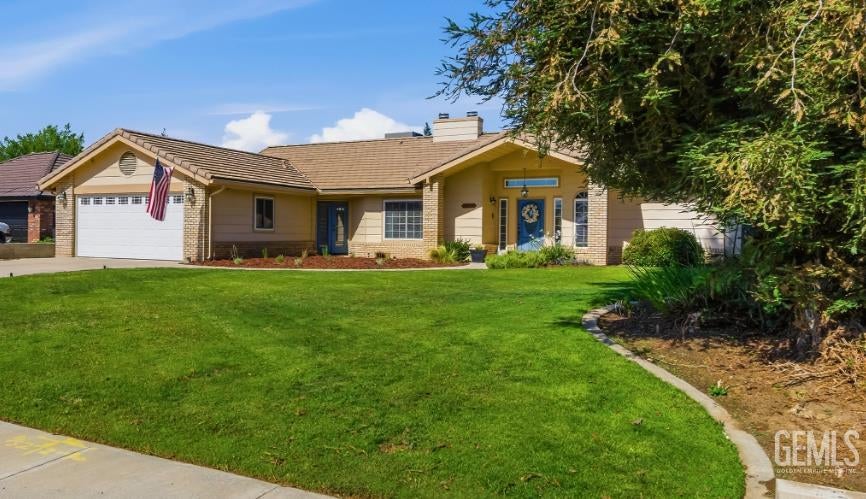 Photo of 7009 Etter Street, Bakersfield, CA 93308 (MLS # 202605298)