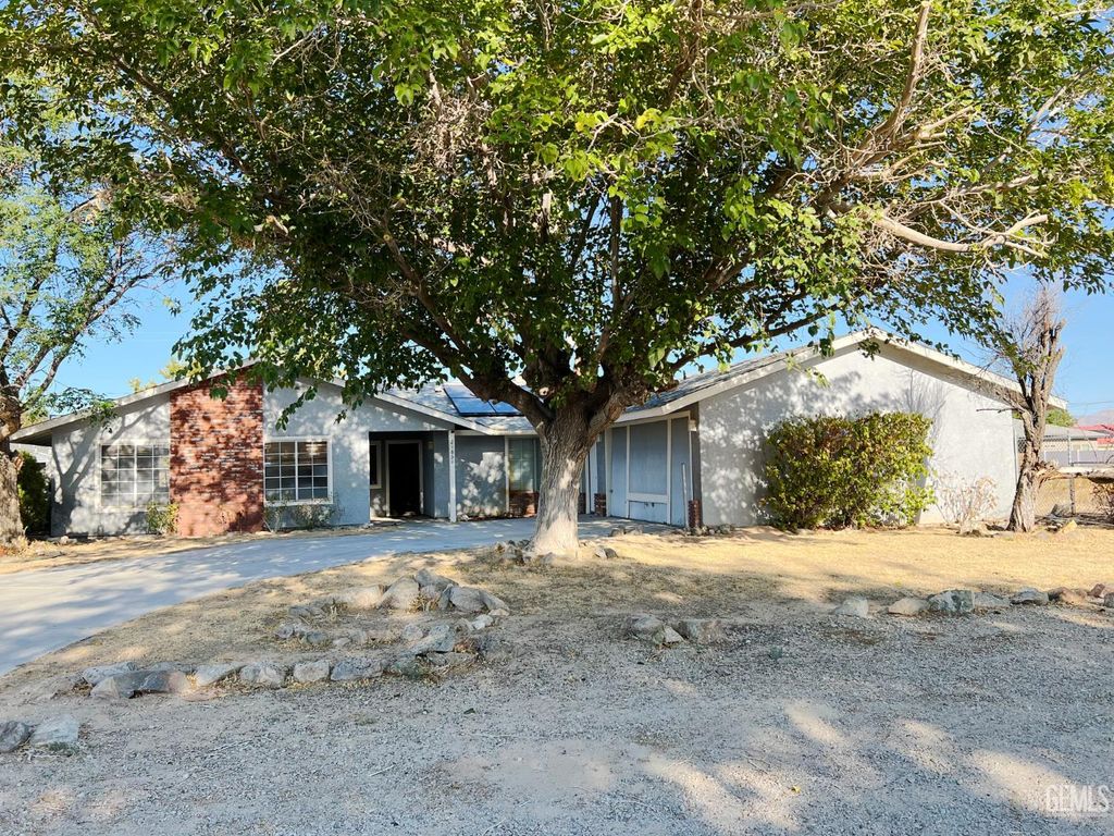 Photo of 21851 101st Street, California City, CA 93505 (MLS # 202510210)