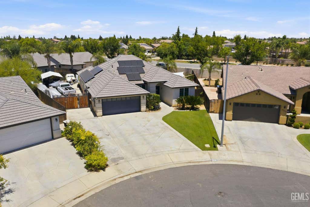 Photo of 6327 Ristow Court, Bakersfield, CA 93312 (MLS # 202606600)