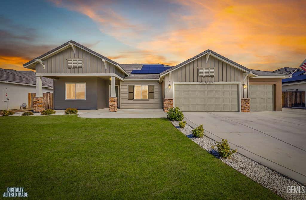 Photo of 16002 Canterbury Court, Bakersfield, CA 93314 (MLS # 202602129)