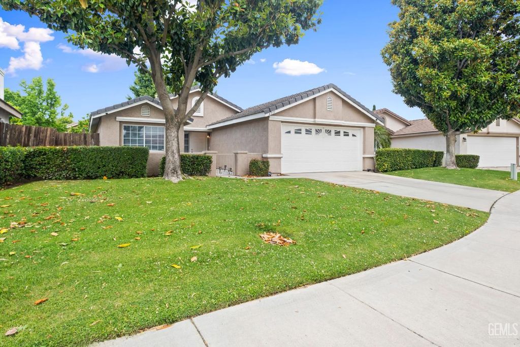 Photo of 0 4911 Otters Meadow Dr DR, Bakersfield, CA 93313 (MLS # 202604905)