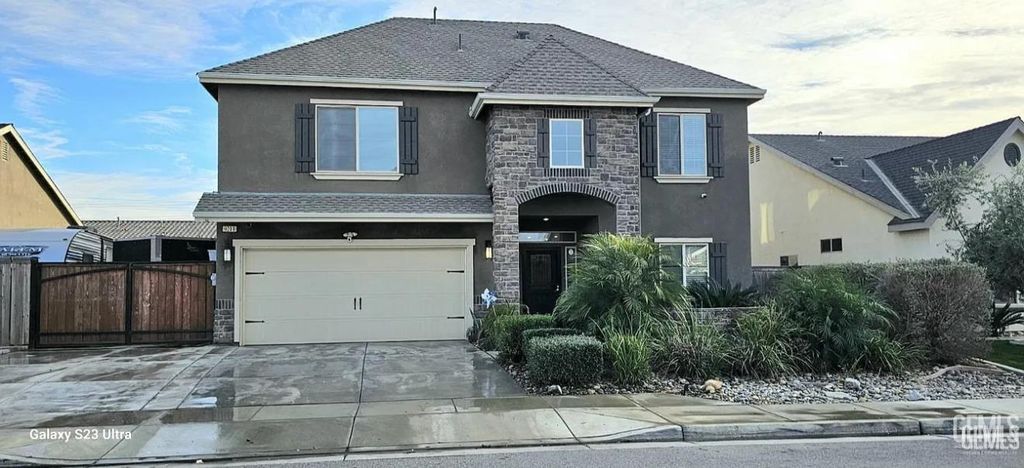 Photo of 9211 Woodbrook Drive, Shafter, CA 93263 (MLS # 202513647)